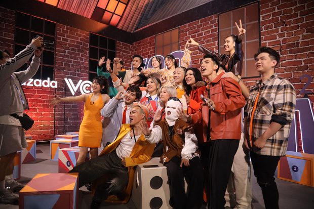 5 Lầm Tưởng Tai Hại Về Nghề Booking KOC: Coi Chừng "Tiền Mất Tật Mang"