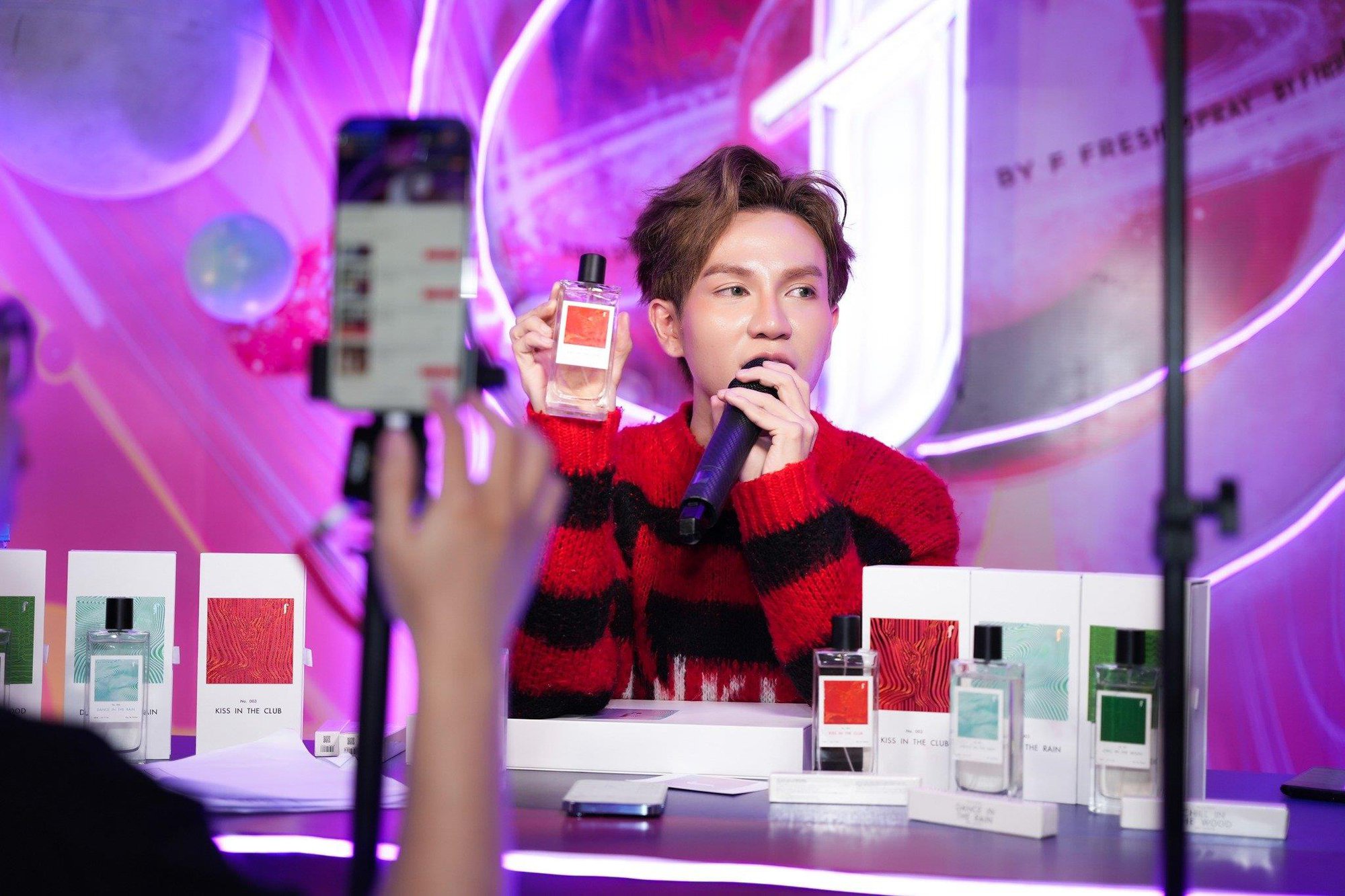 KOL vs. KOC: Tại Sao KOC Đang Trở Thành "Mũi Nhọn" Doanh Số Của Ngành E-commerce?