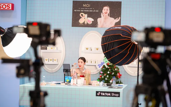 Booking KOC Giá Rẻ: Là "Món Hời" Hay "Cái Bẫy" Đốt Ngân Sách?